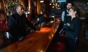 ASAC Tom Andrews (Dion Graham, l.); Omar Adom OA Zidan (Zeeko Zaki, Mitte); Maggie Bell (Missy Peregrym, r.)