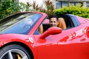 Thomas Magnum (Jay Hernandez)  +++