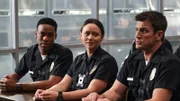 Zum Abschluss ihres praktischen Ausbildungsjahrs beim LA Police Departement werden die Rookies Nolan (Nathan Fillion, r.), Chen (Melissa O'Neil, M.) und West (Titus Making Jr., l.) noch einmal auf die Probe gestellt.