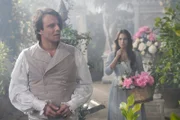 l-r:Biest (Alessandro Preziosi),  Belle (Blanca Suárez)
