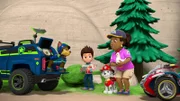 L-R: Chase, Ryder, Marshall, Mayor Goodway, Chickaletta