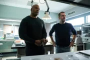 Sam Hanna (LL Cool J, l.); G. Callen (Chris O'Donnell, r.)