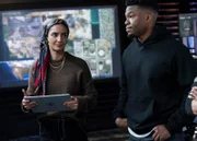 Special Agent Fatima Namazi (Medalion Rahimi, l.); Devin Rountree (Caleb Castille, r.)