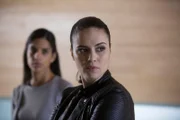 L-R: Asha (Harveen Sandhu), Jules Dover (Lisa Marcos)