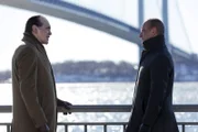 L-R: Chazz Palminteri as Manfredi Sinatra, Christopher Meloni as Detective Elliot Stabler