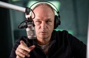 RUNDFUNK BERLIN-BRANDENBURG Hauptstadtderby Berlin ist die einzige deutsche Stadt mit zwei Fußball-Bundesligisten. Im Hauptstadtderby widmen sich Ur-Unioner Christian Beeck und Hertha-Ikone Axel Kruse deswegen jede Woche den beiden großen Fußballklubs der Hauptstadt. - Axel Kruse © rbb/Gundula Krause, honorarfrei - Verwendung gemäß der AGB im engen inhaltlichen, redaktionellen Zusammenhang mit genannter rbb-Sendung bei Nennung "Bild: rbb/Gundula Krause" (S1+). rbb Presse & Information, Masurenallee 8-14, 14057 Berlin, Tel: 030/97 99 3-12118, pressefoto@rbb-online.de