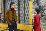 Luke Cook (Guy LaMontagne), Lucy Hale (Katy).