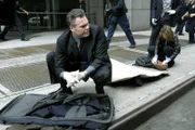 Law and Order Criminal Intent Season4, Criminal Intent Verbrechen im Visier Staffel4, Regie USA 2001, Darsteller -- "Inert Dwarf" -- Pictured: Vincent D'Onofrio as Det. Robert Goren -- NBC Universal photo: Jessica Burstein