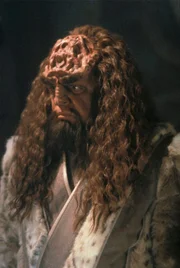 Kahless (Kevin Conway).