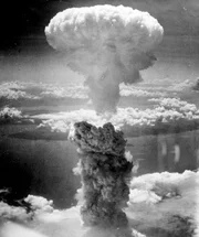 Nagasaki_bomb_9_August_1945