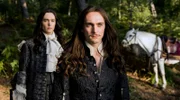 On right: Louis XIV (George Blagden)