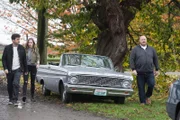 (v.l.n.r.) Sam Loudermilk (Ron Livingston); Claire Wilkes (Anja Savcic); Ben Burns (Will Sasso)