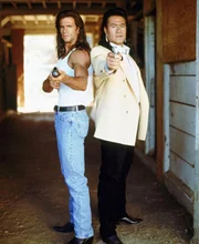 5. Staffel:Reno Raines (Lorenzo Lamas, l.) und Bobby Sixkiller (Branscombe Richmond)
