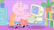 Mummy Pig (hinter), George Pig, Peppa Pig (r.)