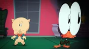 v.li: Porky Pig, Daffy Duck