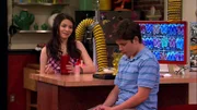 Carly Shay (Miranda Cosgrove), Freddie Benson (Nathan Kress)