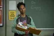Abed (Danny Pudi) überredet den Rest der Gruppe, an einem Kurs über Nicolas Cage teilzunehmen ...