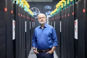 Harald Lesch zeigt, wie die Künstliche Intelligenz in Zukunft unser Leben beeinflussen könnte.