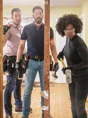 Viola Davis (r.)