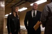 LAW & ORDER: CRIMINAL INTENT -- "Cadaver" -- Pictured: (l-r) Kathryn Erbe as Detective Alex Eames, Vincent D'Onofrio as Detective Robert Goren -- Photo by: Will Hart/USA Network