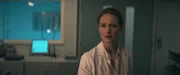 Dr Gray (Zoe Telford)