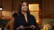 Lois Williams (Kathryn Erbe)