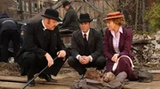 Inspector Thomas Brackenreid ( Thomas Craig, L ), Detective William Murdoch ( Yannick Bisson, M ), Dr. Julia Ogden ( Helene Joy, R )