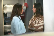 l-r: Nikki Batista (Dania Ramirez), Sidney Grant (Fivel Stewart)