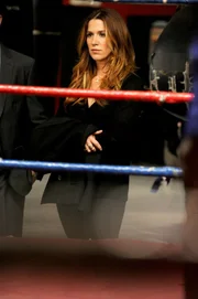 Carrie (Poppy Montgomery)