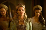 Wartet auf die Niederkunft ihres Kindes: Königin Jane (Annabelle Wallis, M.) ...