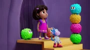 Dora (2.v.l.), Boots (4.v.l.)