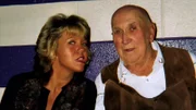 Tina und Jack vereint trotz des großen Altersunterschiedes viel. Die beiden werden nicht nur zu guten Freunden, sondern auch zu Geschäftspartnern.
