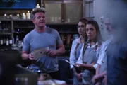 Gordon Ramsay (l.)