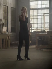 Carrie (Claire Danes)