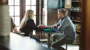 Libby (Zoe Levin) und Justin (Brett Davern)