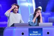 Rateteam "Musik & Film": Schauspielerin und Sängerin Yvonne Catterfeld (r.) und Schauspieler Oliver Wnuk (l).
