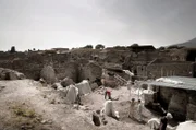 Ein italienisches Archäologenteam konnte einen bisher unerforschten Häuserblock im Norden der Stadt Pompeji freilegen.