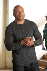 Sam Hanna (LL Cool J)