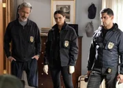 (v.l.n.r.) Alden Parker (Gary Cole); Jessica Knight (Katrina Law); Nick Torres (Wilmer Valderrama)