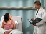 MDR Fernsehen IN ALLER FREUNDSCHAFT FOLGE 463, "Wunder", am Freitag (17.01.14) um 11:40 Uhr. Dr. Martin Stein (Bernhard Bettermann) ist der häufige Harndrang von Maria Paly aufgefallen. Da das Fasten nur Ein Grund für Marias Schwächeanfall sein könnte, möchte Martin Maria noch einmal gründlich untersuchen. Maria Paly, die nur ihre anstehende Traumhochzeit im Kopf hat, wiegelt alle Mutmaßungen Dr. Steins ab.
