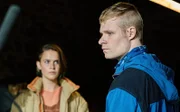 l-r: Neve Kelly (Clara Rugaard), Joseph Wyatt (Solly McLeod)