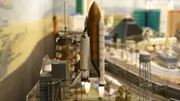 Space Shuttle Reparatur im Modellbauabschnitt USA.