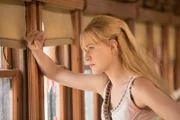 Dolores Abernathy (Evan Rachel Wood)