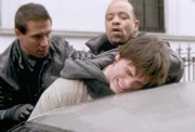 L-R: Detective Dave Duethorn (Erik Palladino), Odafin Tutuola (Ice-T), Billy Baker (Jason Ritter)