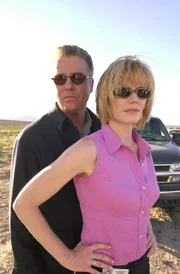 Arbeiten an einem neuen Fall: Catherine Willows (Marg Helgenberger, r.) und Gil Grissom (William Petersen, l.)