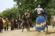 Seiner Begeisterung für Turniere kennt keine Grenzen: König Henry VIII.(Jonathan Rhys Meyers, l.) ist aufgrund seiner Geschicklichkeit und Kraft bei seinen Kontrahenten stark gefürchtet - bis er eines Tages einen Fehler begeht ...