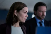 l-r: Detective Sergeant Frankie Bateman (Kathleen Munroe), Detective Sergeant Henry Graff (Aden Young)