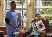 Gideon (Darryl Stephens, l.); Drew Dunbar (Thomas Middleditch, r.)