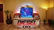 The professional craftsmen disguise the fish tank with the front of a 40-tonne truck including headlights and fenders, because Shaq's nickname is 'Diesel'.