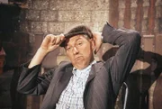 Heinz Becker (Gerd Dudenhöffer)